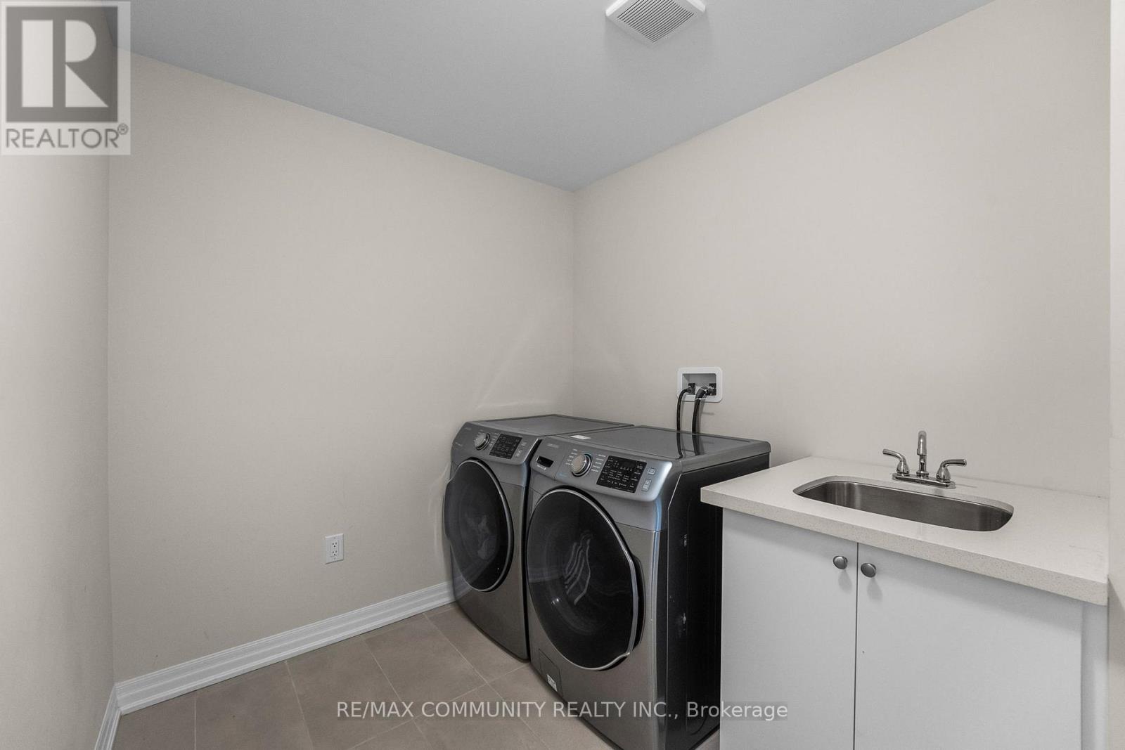 75 Ed Ewert Avenue, Clarington, Ontario  L1B 0W7 - Photo 22 - E12438397
