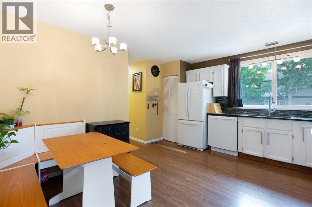 81, 630 Sabrina Road Sw, Calgary, Alberta  T2W 2N7 - Photo 3 - A2197165