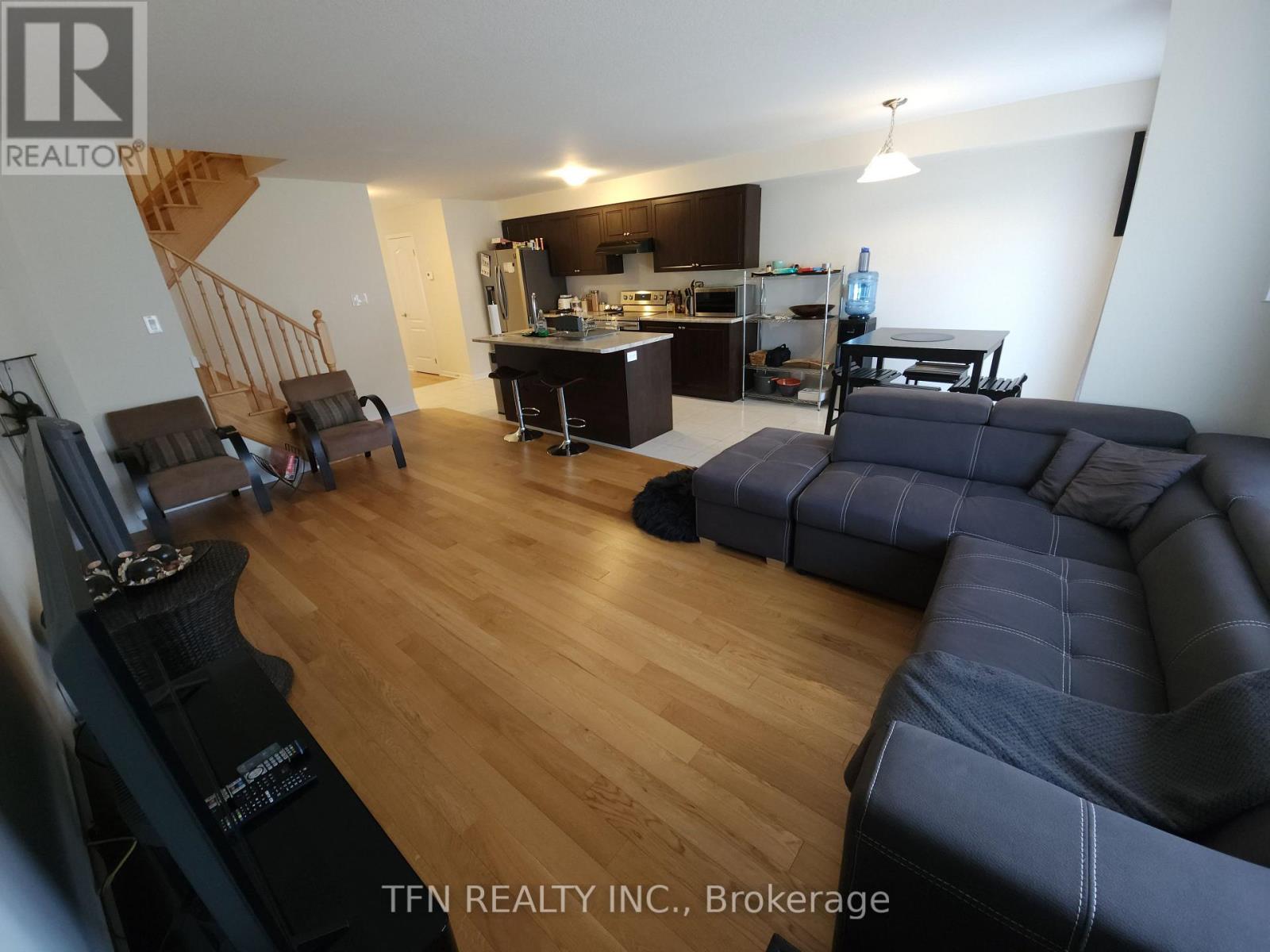 64 Tilbury Street, Woolwich, Ontario  N0B 1M0 - Photo 5 - X12341857