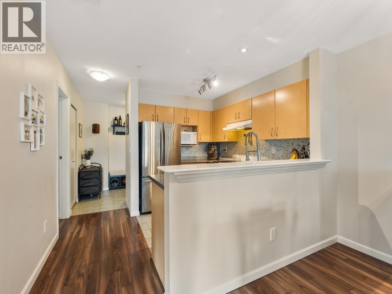 218 147 E 1st Street, North Vancouver, British Columbia  V7L 1B2 - Photo 13 - R3053868