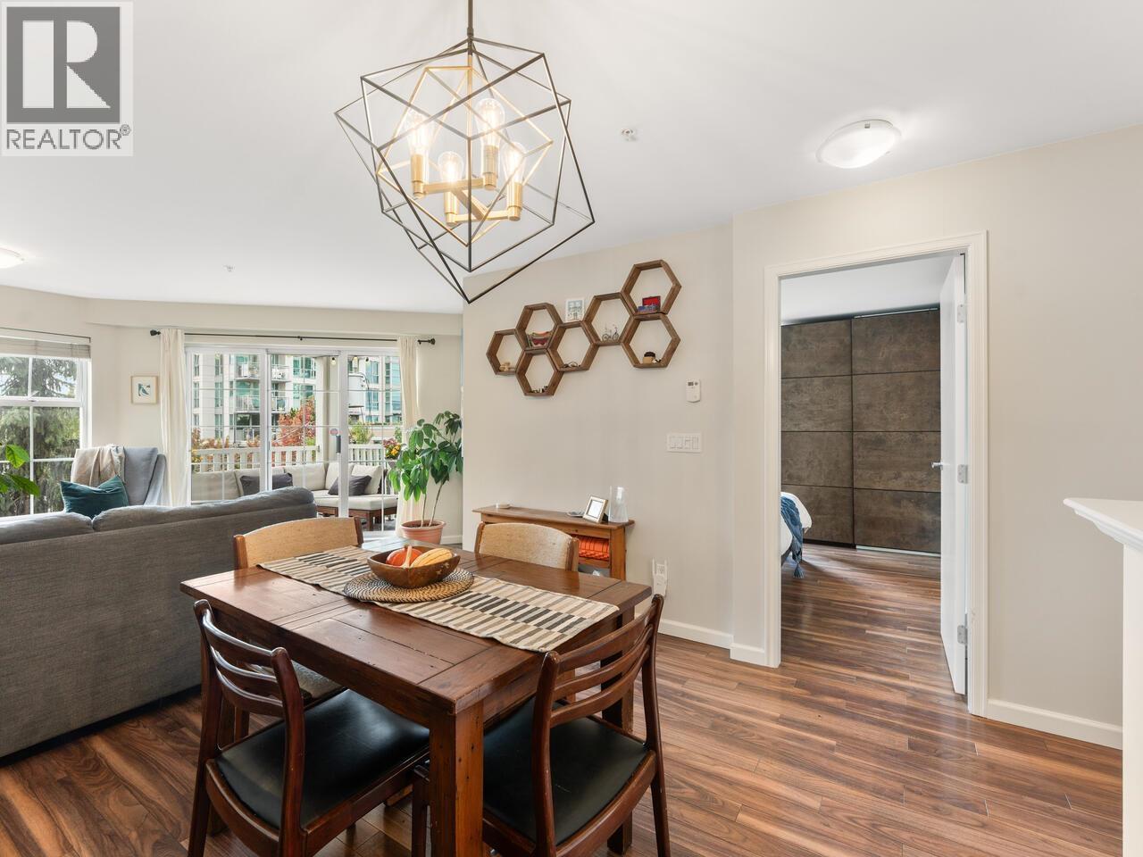 218 147 E 1st Street, North Vancouver, British Columbia  V7L 1B2 - Photo 8 - R3053868