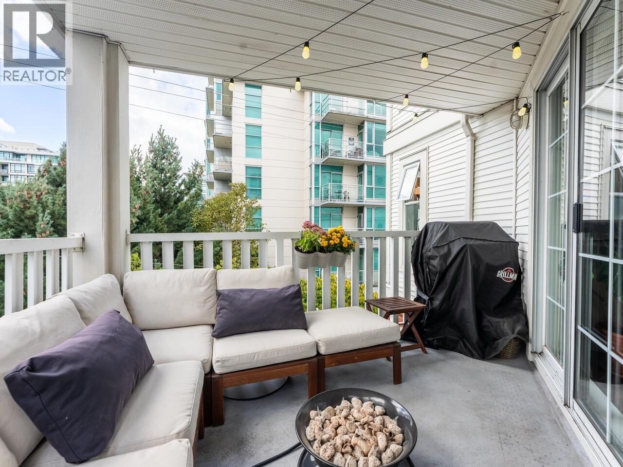 218 147 E 1st Street, North Vancouver, British Columbia  V7L 1B2 - Photo 3 - R3053868