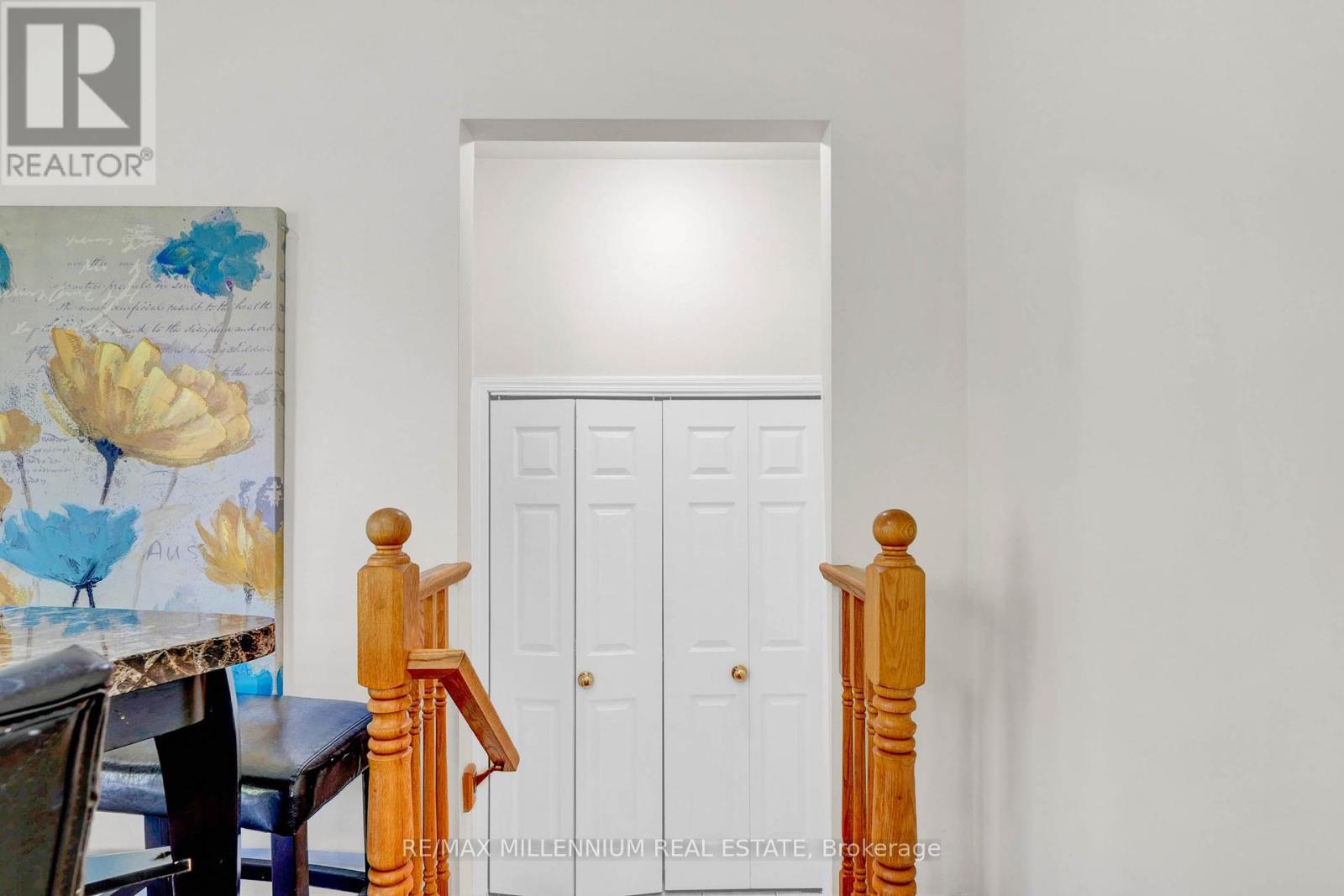 10 Mainland Crescent E, Vaughan, Ontario  L6A 3G3 - Photo 15 - N12438359
