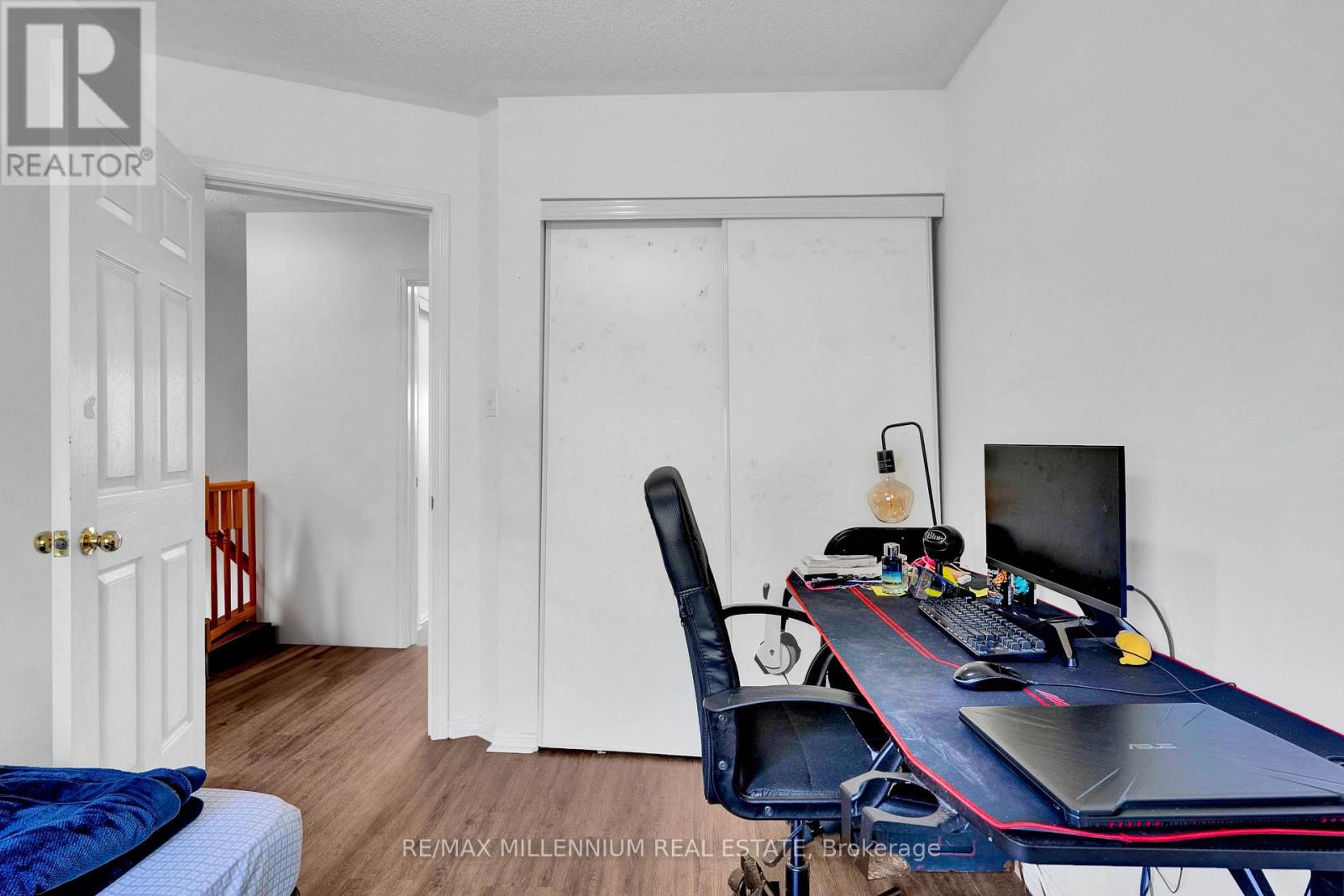 10 Mainland Crescent E, Vaughan, Ontario  L6A 3G3 - Photo 28 - N12438359