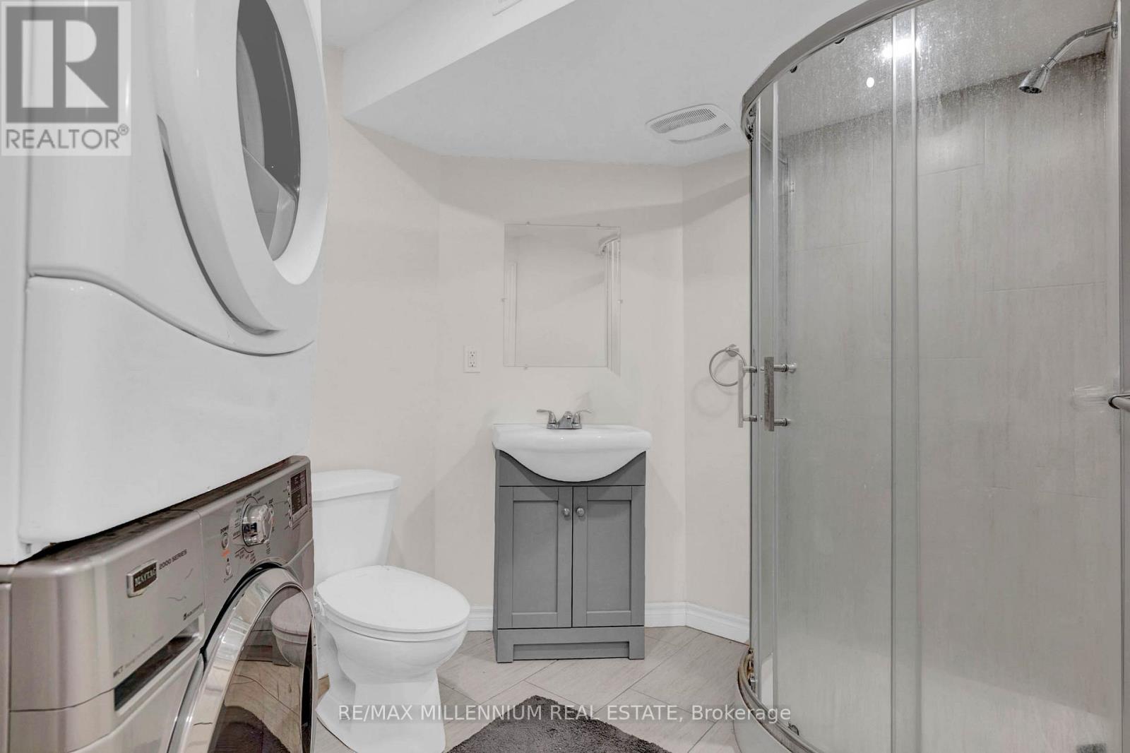 10 Mainland Crescent E, Vaughan, Ontario  L6A 3G3 - Photo 37 - N12438359