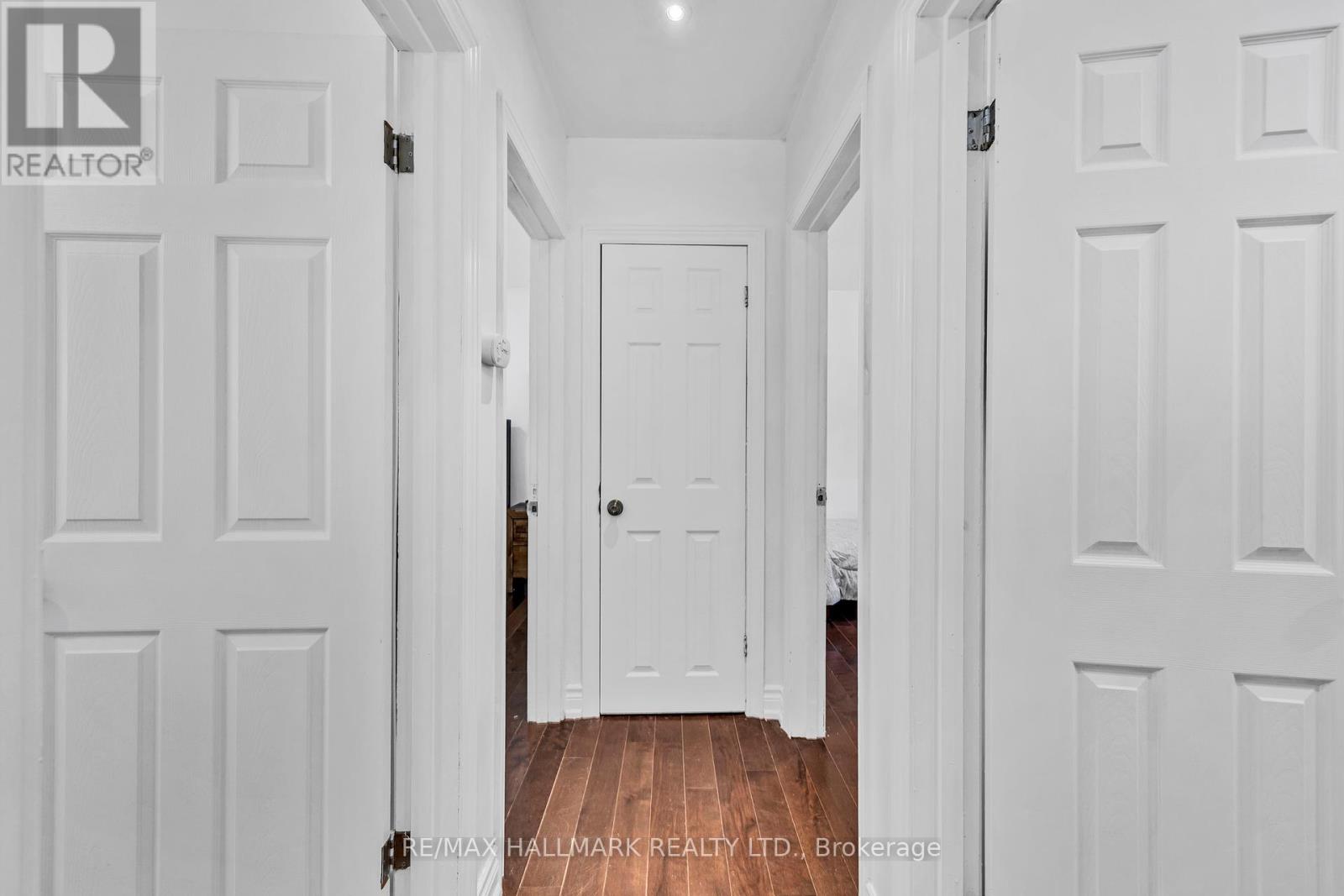 36 Farr Avenue, East Gwillimbury, Ontario  L0G 1V0 - Photo 9 - N12438422