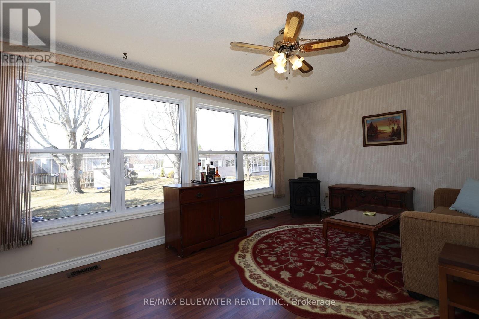 313 Pinetree Lane, South Huron, Ontario  N0M 1T0 - Photo 21 - X12438424