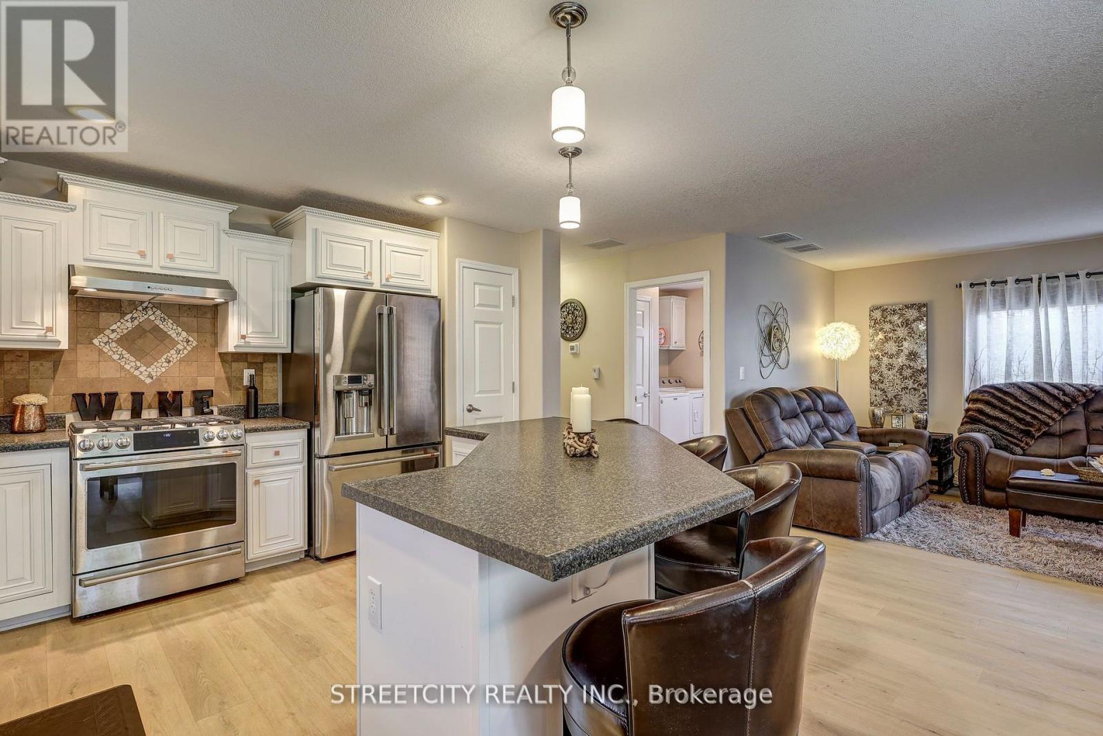 481 Richard Crescent, Strathroy-Caradoc, Ontario  N7G 3P4 - Photo 13 - X12438453