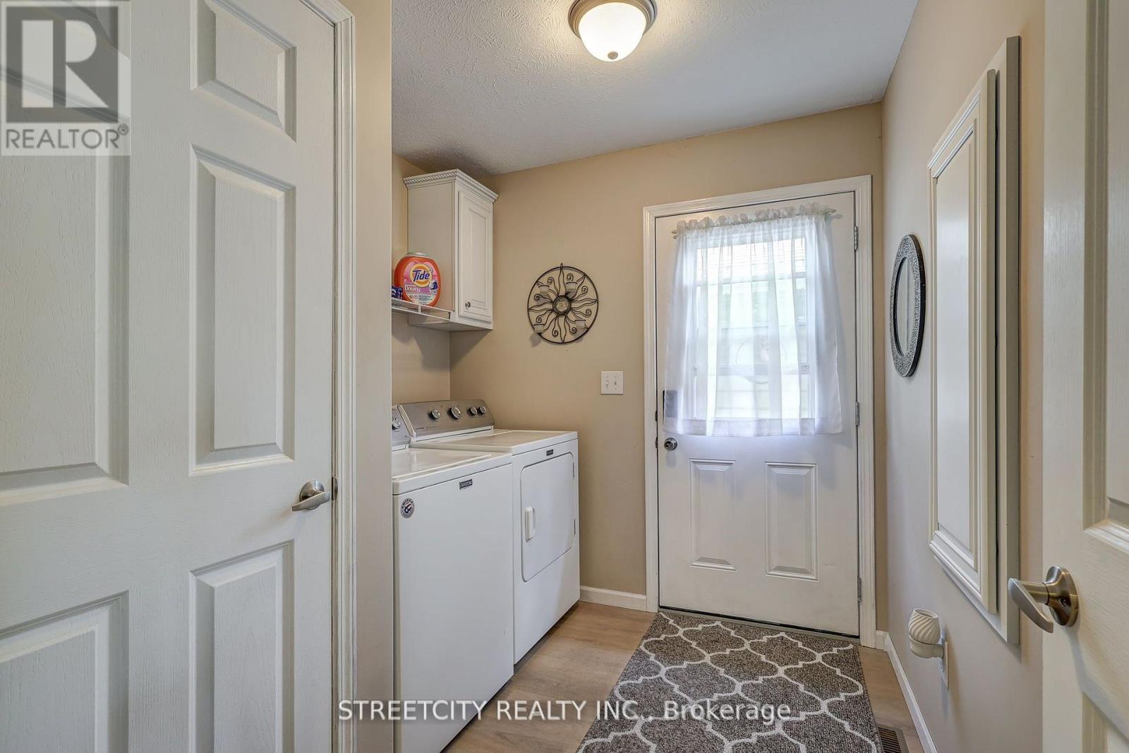 481 Richard Crescent, Strathroy-Caradoc, Ontario  N7G 3P4 - Photo 17 - X12438453
