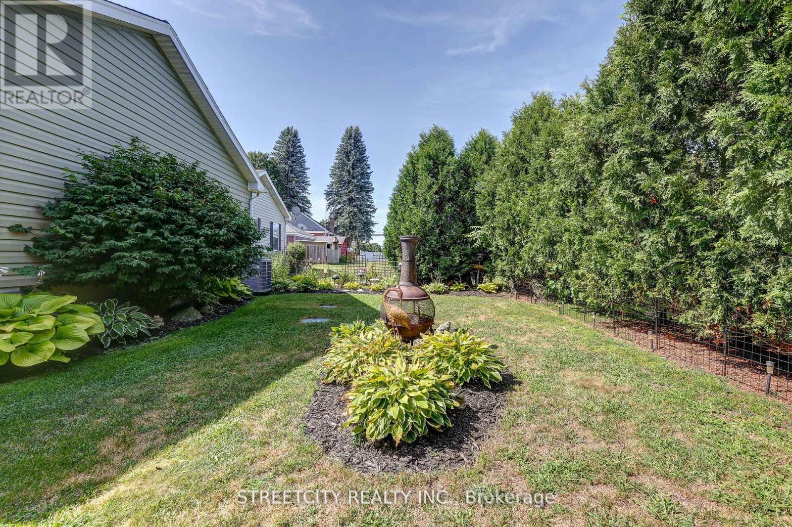 481 Richard Crescent, Strathroy-Caradoc, Ontario  N7G 3P4 - Photo 28 - X12438453