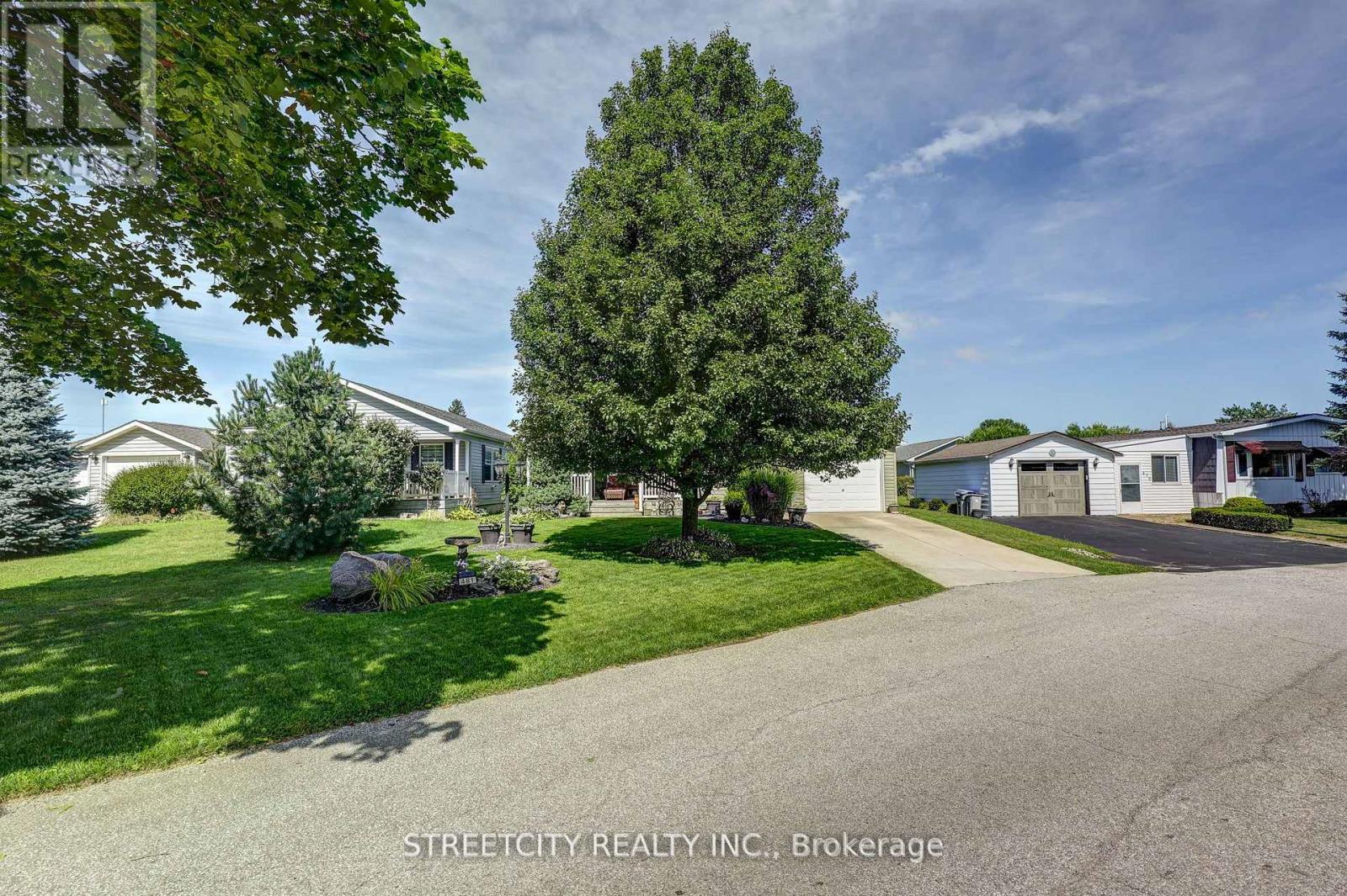 481 Richard Crescent, Strathroy-Caradoc, Ontario  N7G 3P4 - Photo 40 - X12438453