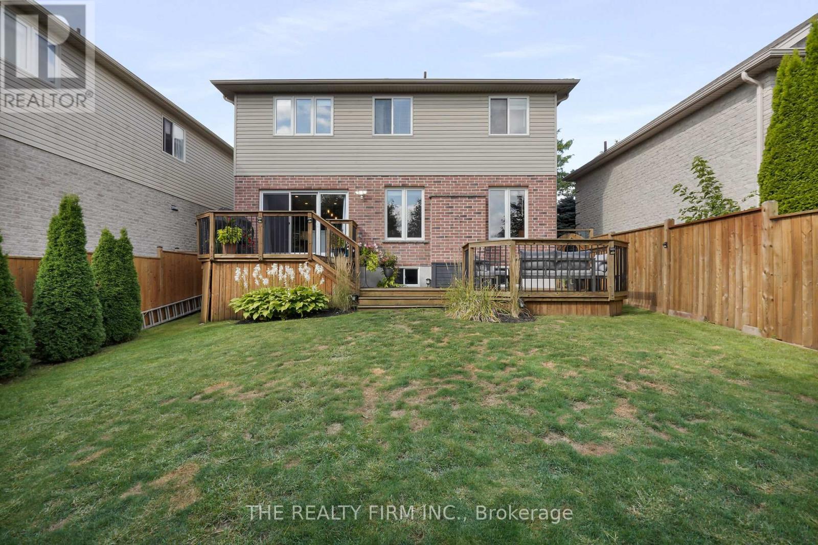 581 Clearwater Crescent, London North, Ontario  N5X 4J9 - Photo 34 - X12438463
