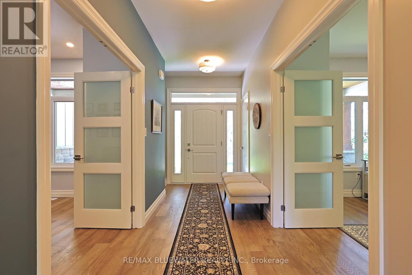 8437 Goosemarsh Line, Lambton Shores, Ontario  N0M 1T0 - Photo 13 - X12438534