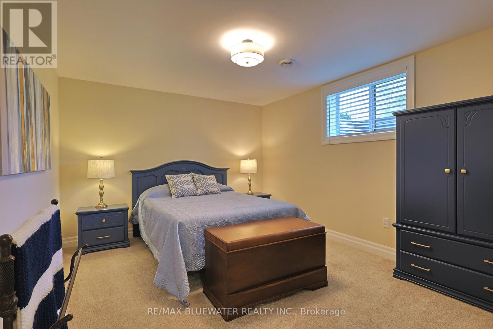8437 Goosemarsh Line, Lambton Shores, Ontario  N0M 1T0 - Photo 40 - X12438534