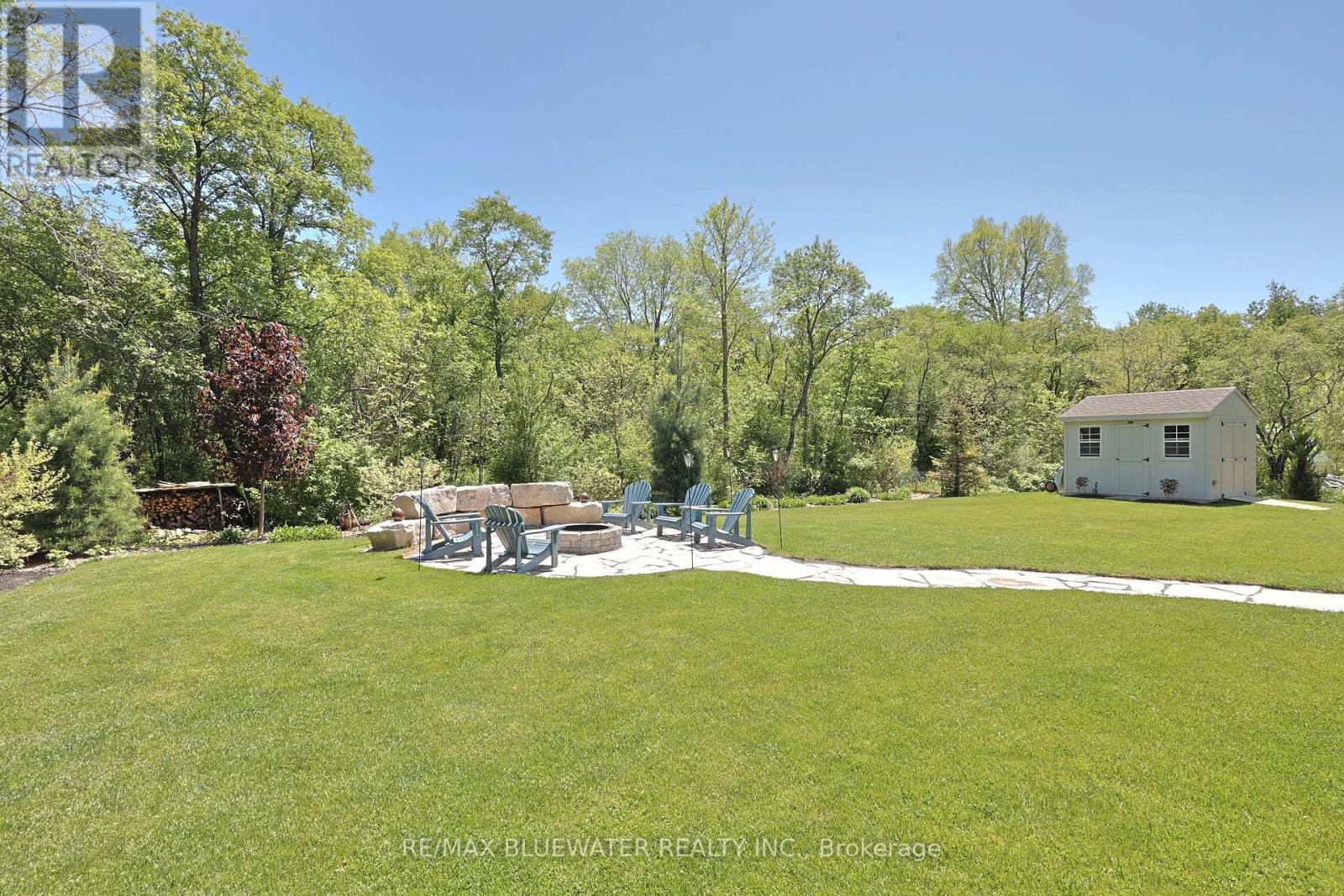 8437 Goosemarsh Line, Lambton Shores, Ontario  N0M 1T0 - Photo 47 - X12438534