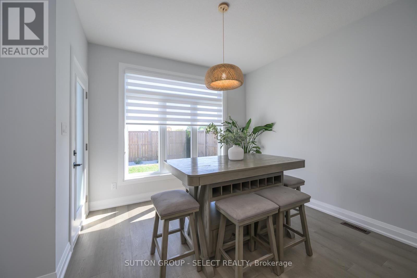 77 - 383 Daventry Way, Middlesex Centre, Ontario  N0L 1R0 - Photo 15 - X12438537