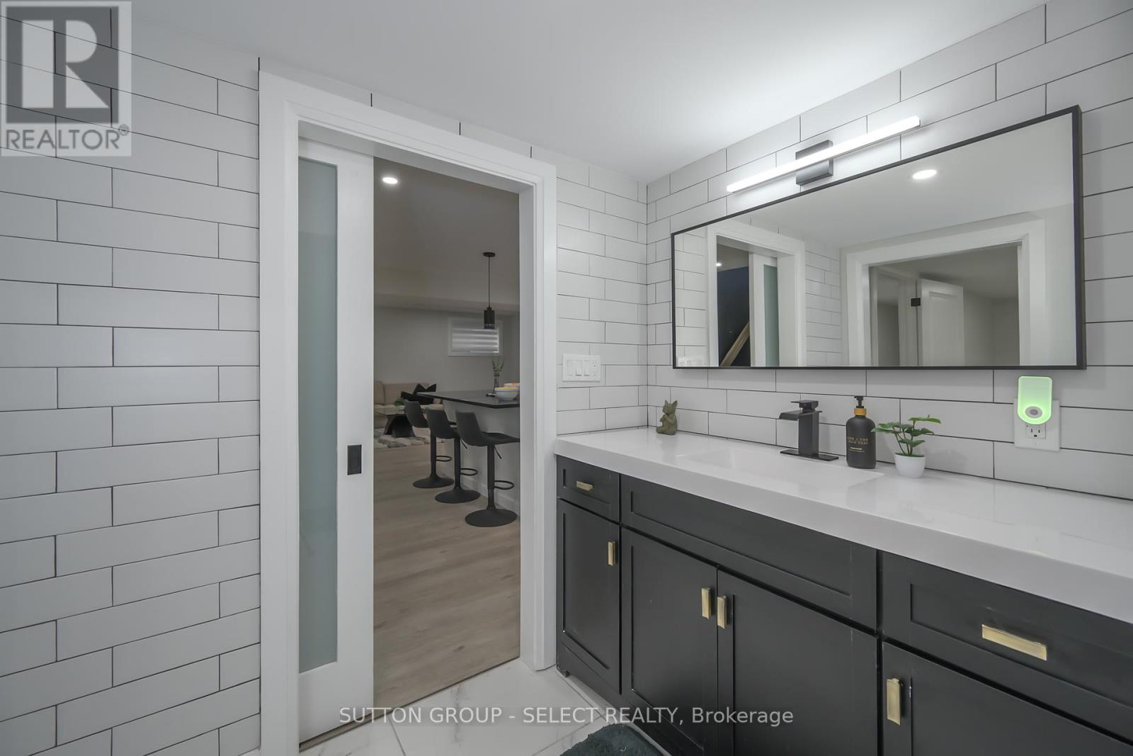 77 - 383 Daventry Way, Middlesex Centre, Ontario  N0L 1R0 - Photo 36 - X12438537