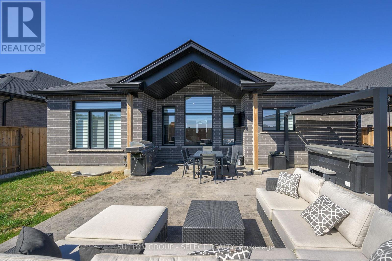 77 - 383 Daventry Way, Middlesex Centre, Ontario  N0L 1R0 - Photo 42 - X12438537
