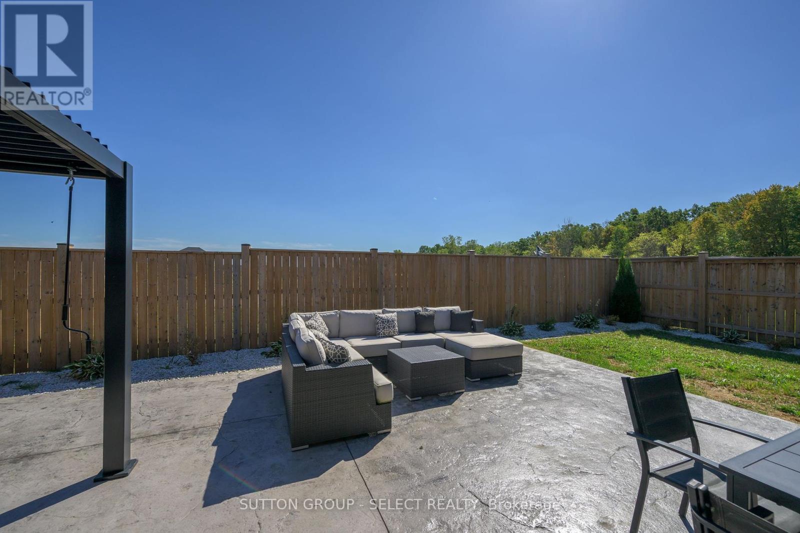 77 - 383 Daventry Way, Middlesex Centre, Ontario  N0L 1R0 - Photo 48 - X12438537