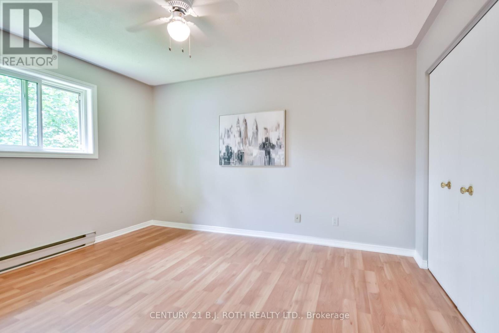 19 South Street, Orillia, Ontario  L3V 3T1 - Photo 12 - S12438417