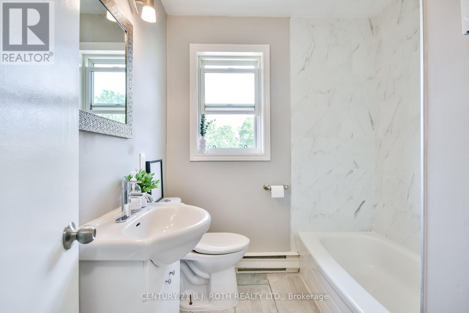19 South Street, Orillia, Ontario  L3V 3T1 - Photo 25 - S12438417
