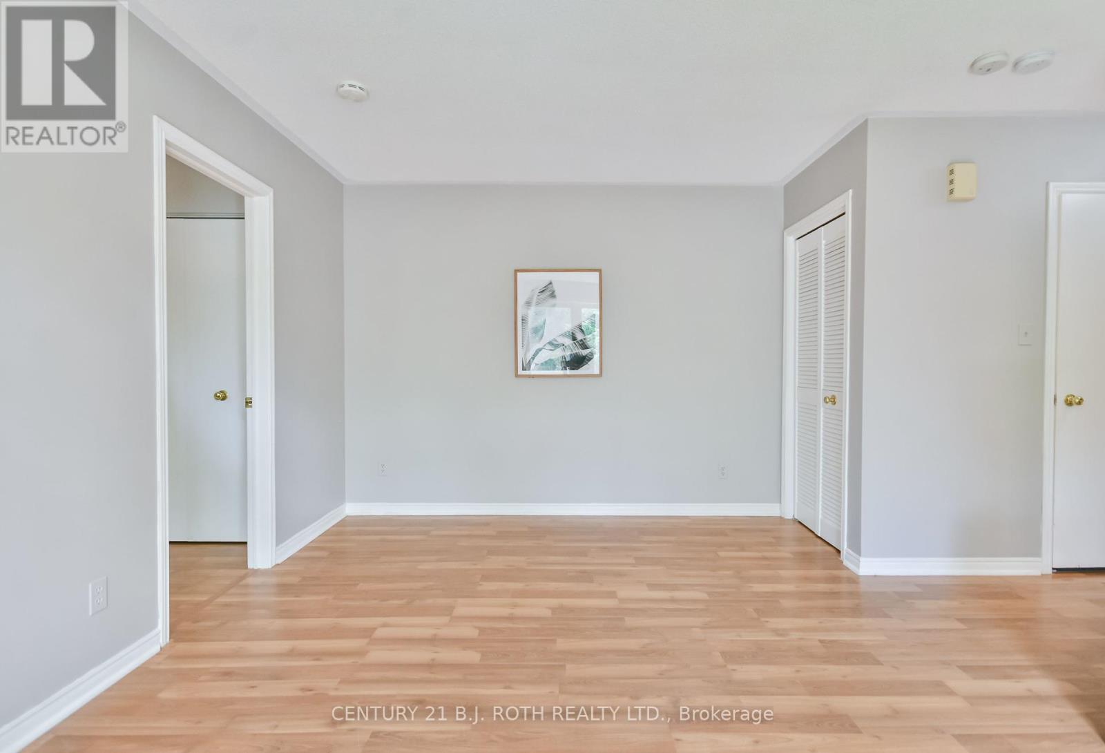 19 South Street, Orillia, Ontario  L3V 3T1 - Photo 6 - S12438417