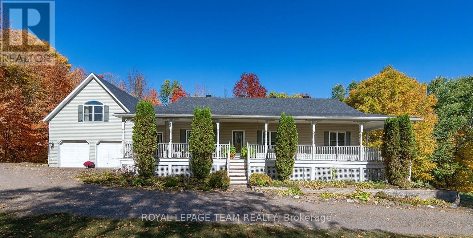 698 BARRYVALE ROAD, Greater Madawaska, Ontario