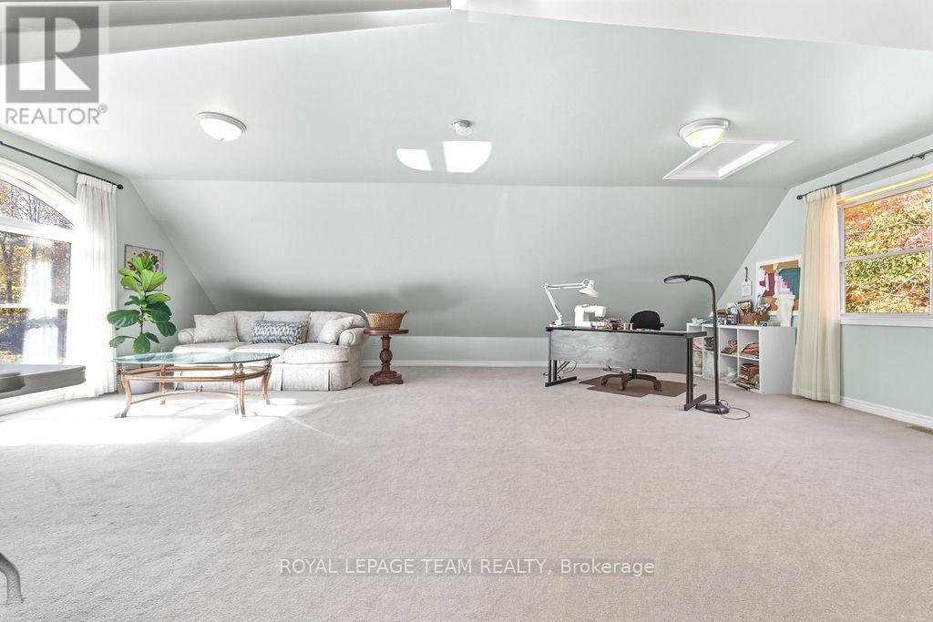 698 Barryvale Road, Greater Madawaska, Ontario  K0J 1H0 - Photo 29 - X12438433