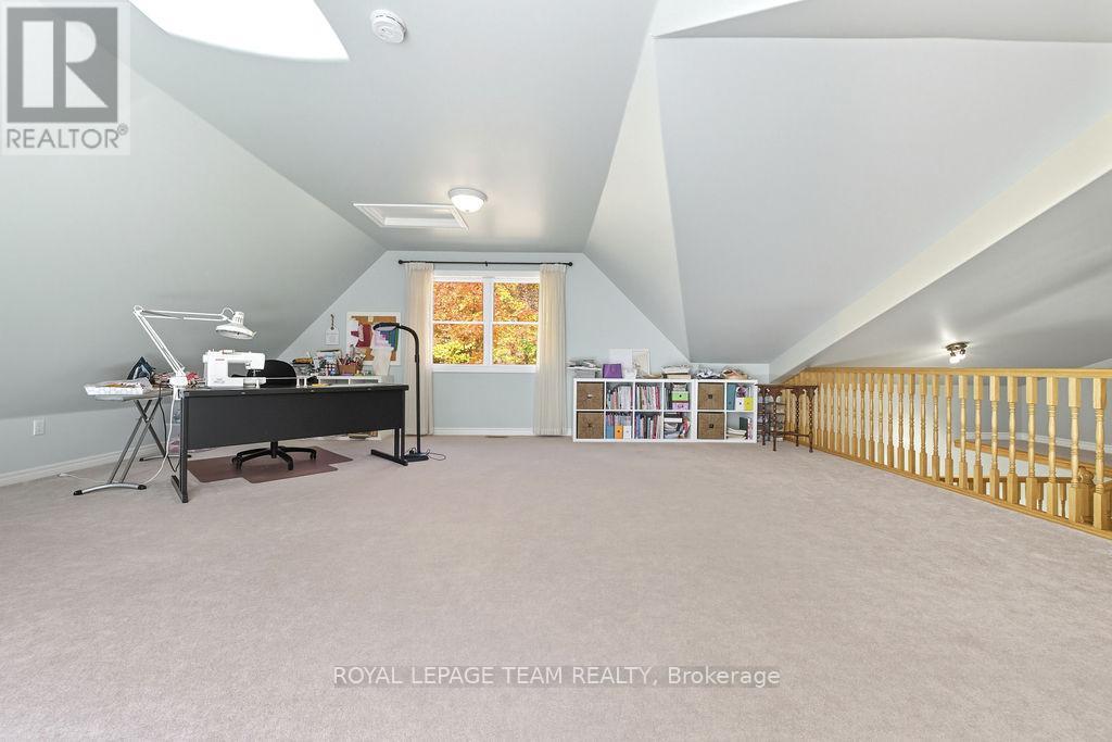 698 Barryvale Road, Greater Madawaska, Ontario  K0J 1H0 - Photo 30 - X12438433