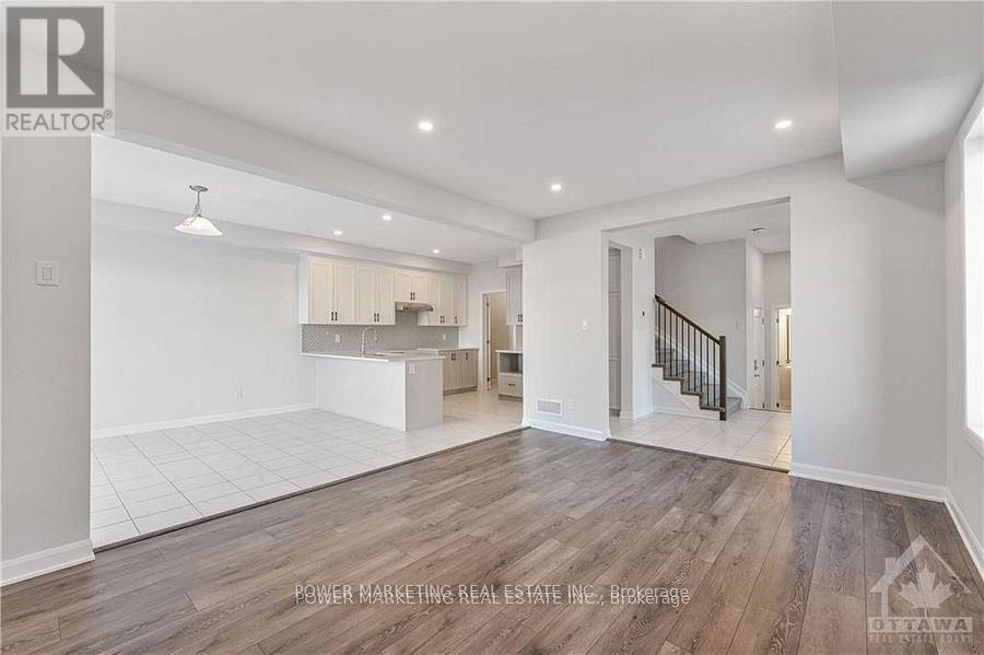 900 Athenry Court, Ottawa, Ontario  K2J 7C5 - Photo 10 - X12438539
