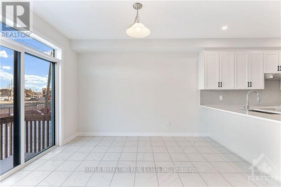 900 Athenry Court, Ottawa, Ontario  K2J 7C5 - Photo 11 - X12438539