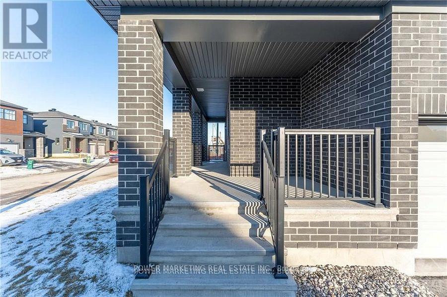900 Athenry Court, Ottawa, Ontario  K2J 7C5 - Photo 3 - X12438539