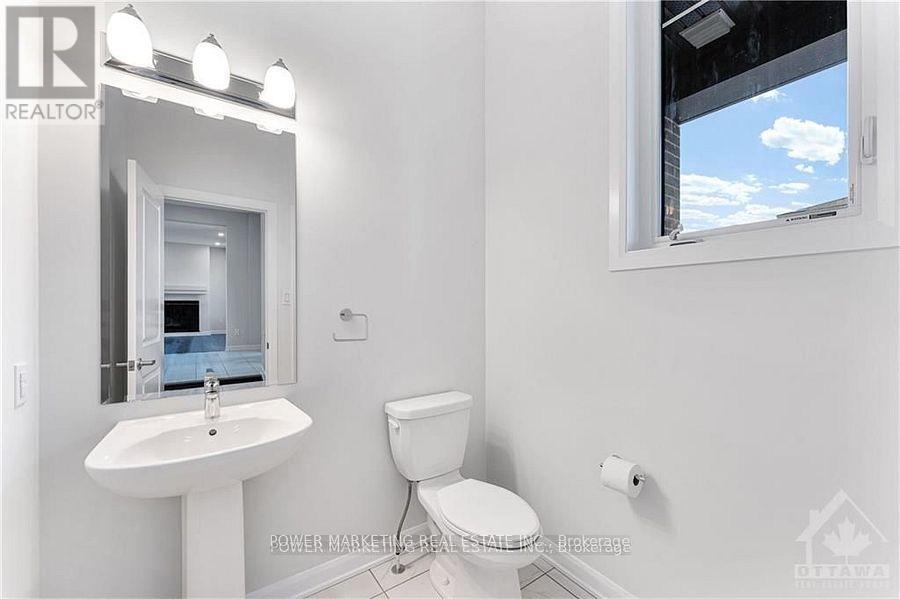 900 Athenry Court, Ottawa, Ontario  K2J 7C5 - Photo 9 - X12438539