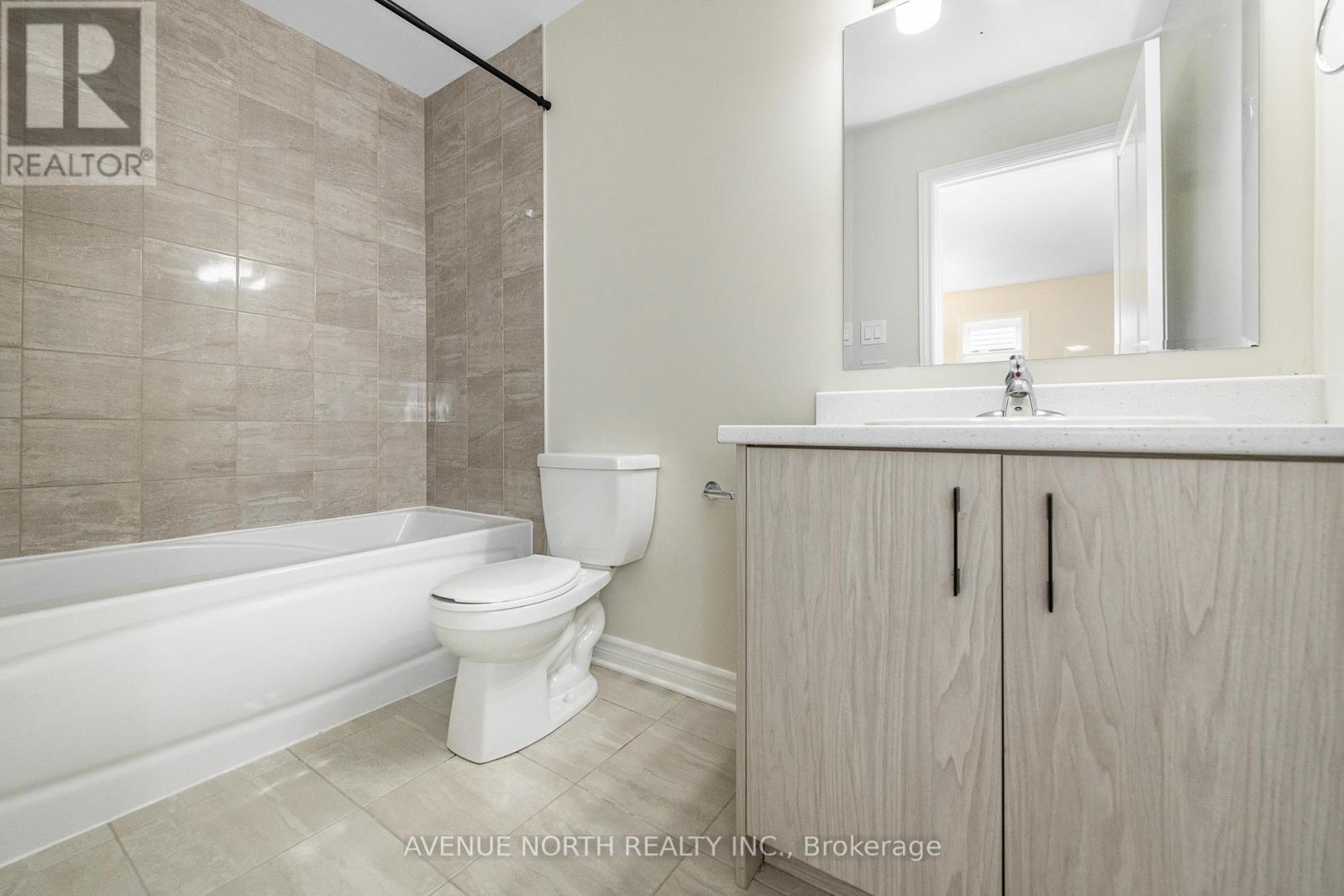747 Namur Street, Russell, Ontario  K0A 1W0 - Photo 23 - X12438557