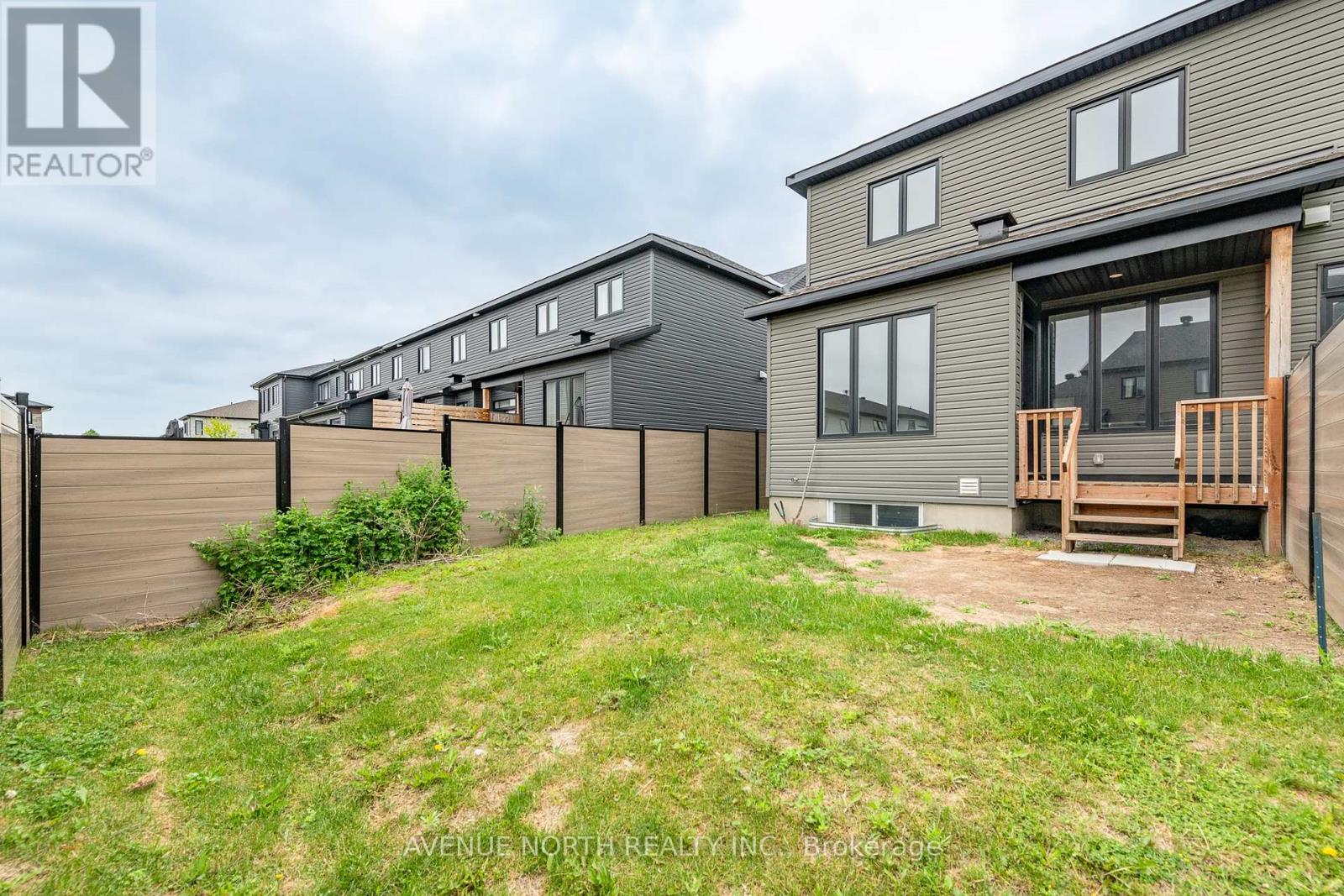747 Namur Street, Russell, Ontario  K0A 1W0 - Photo 37 - X12438557
