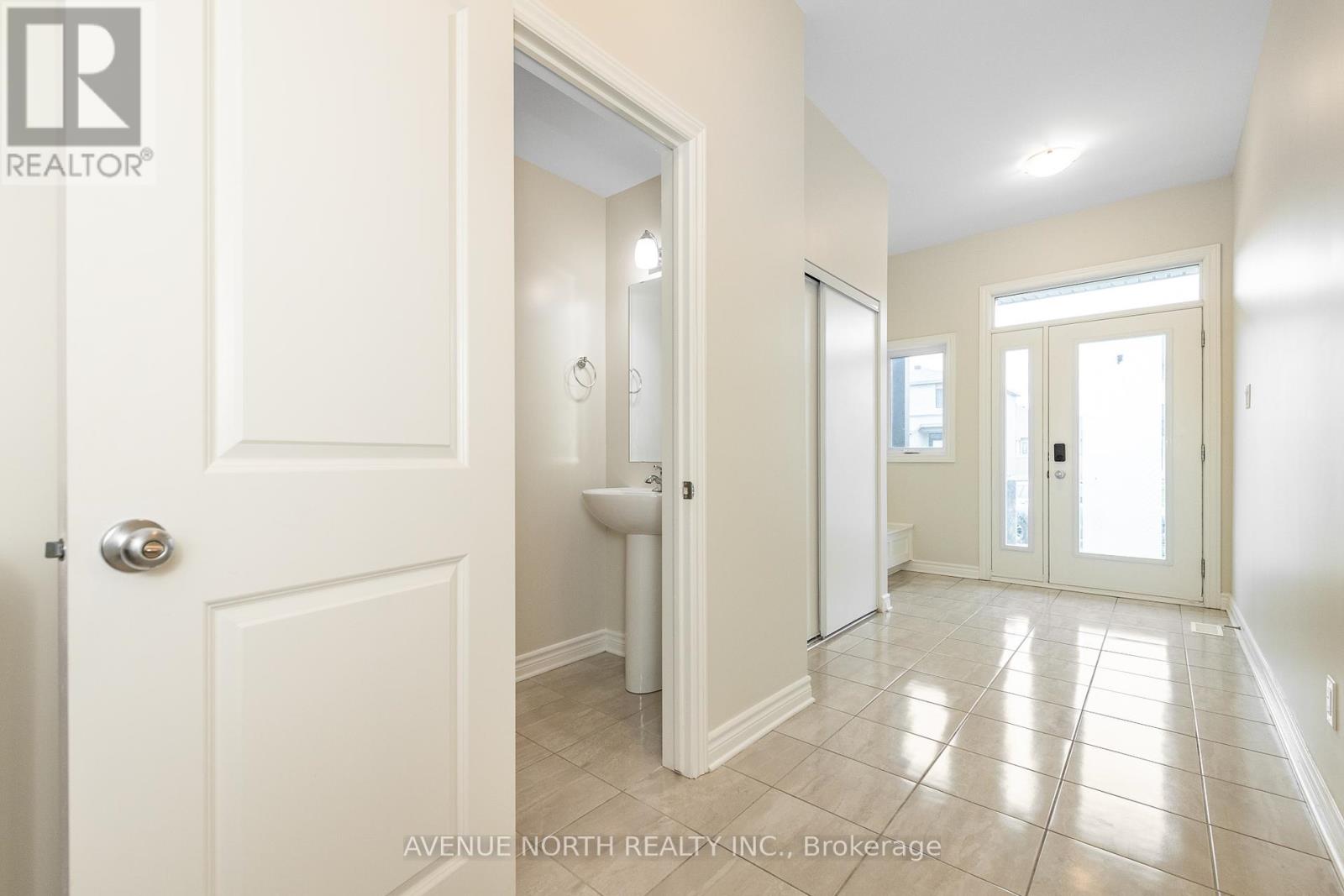 747 Namur Street, Russell, Ontario  K0A 1W0 - Photo 5 - X12438557
