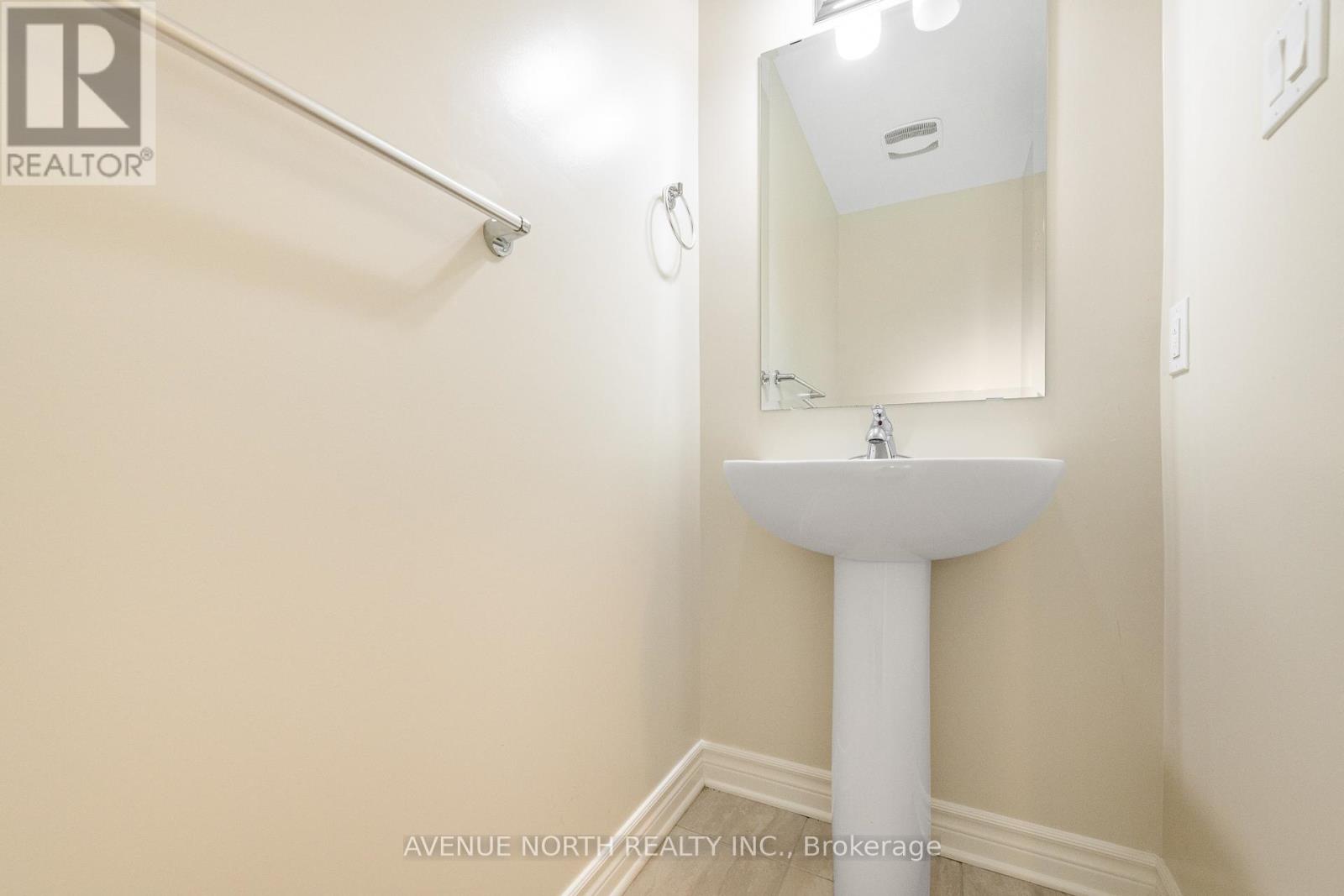 747 Namur Street, Russell, Ontario  K0A 1W0 - Photo 6 - X12438557