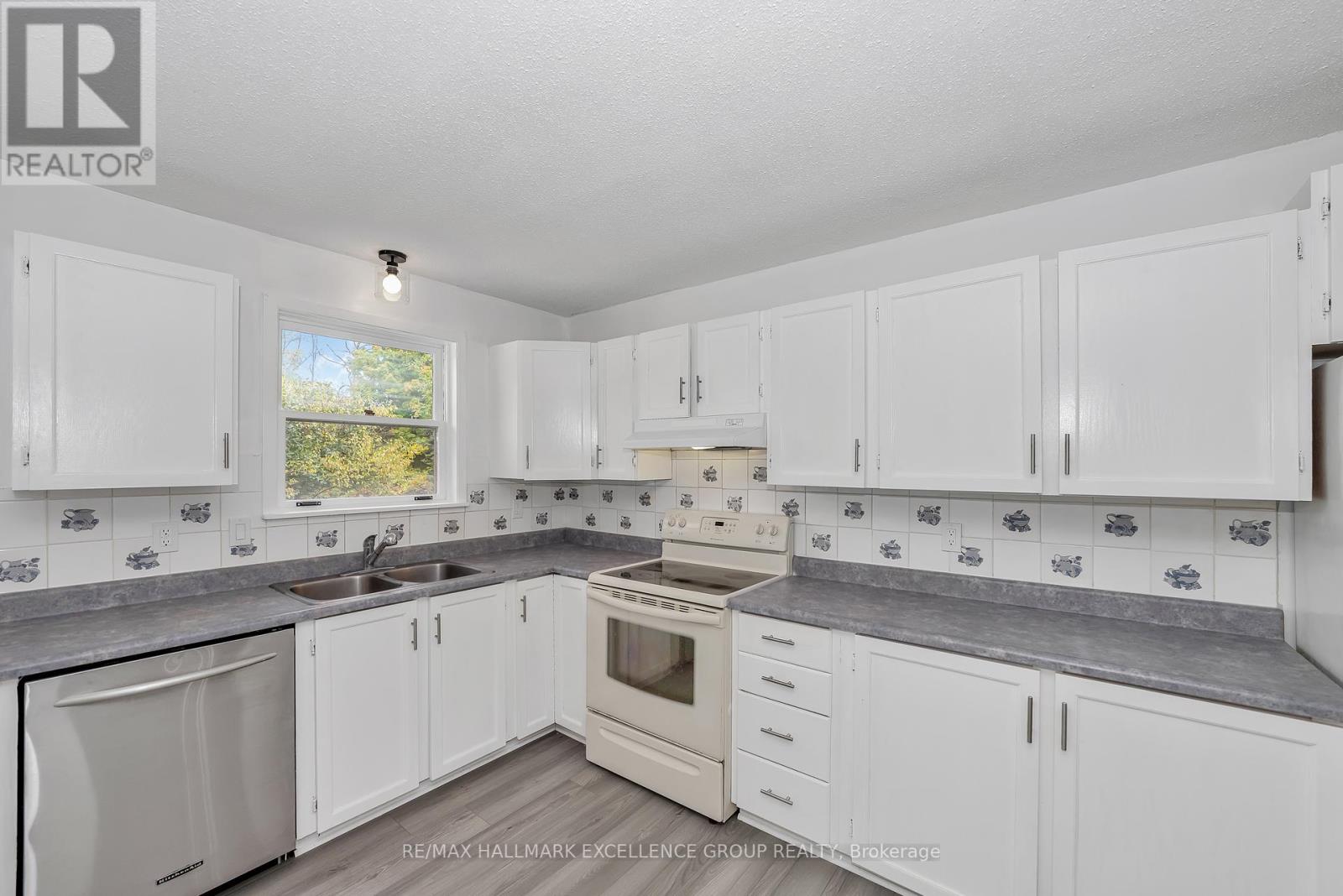 3031 Marlin Road, North Grenville, Ontario  K0G 1J0 - Photo 14 - X12438569