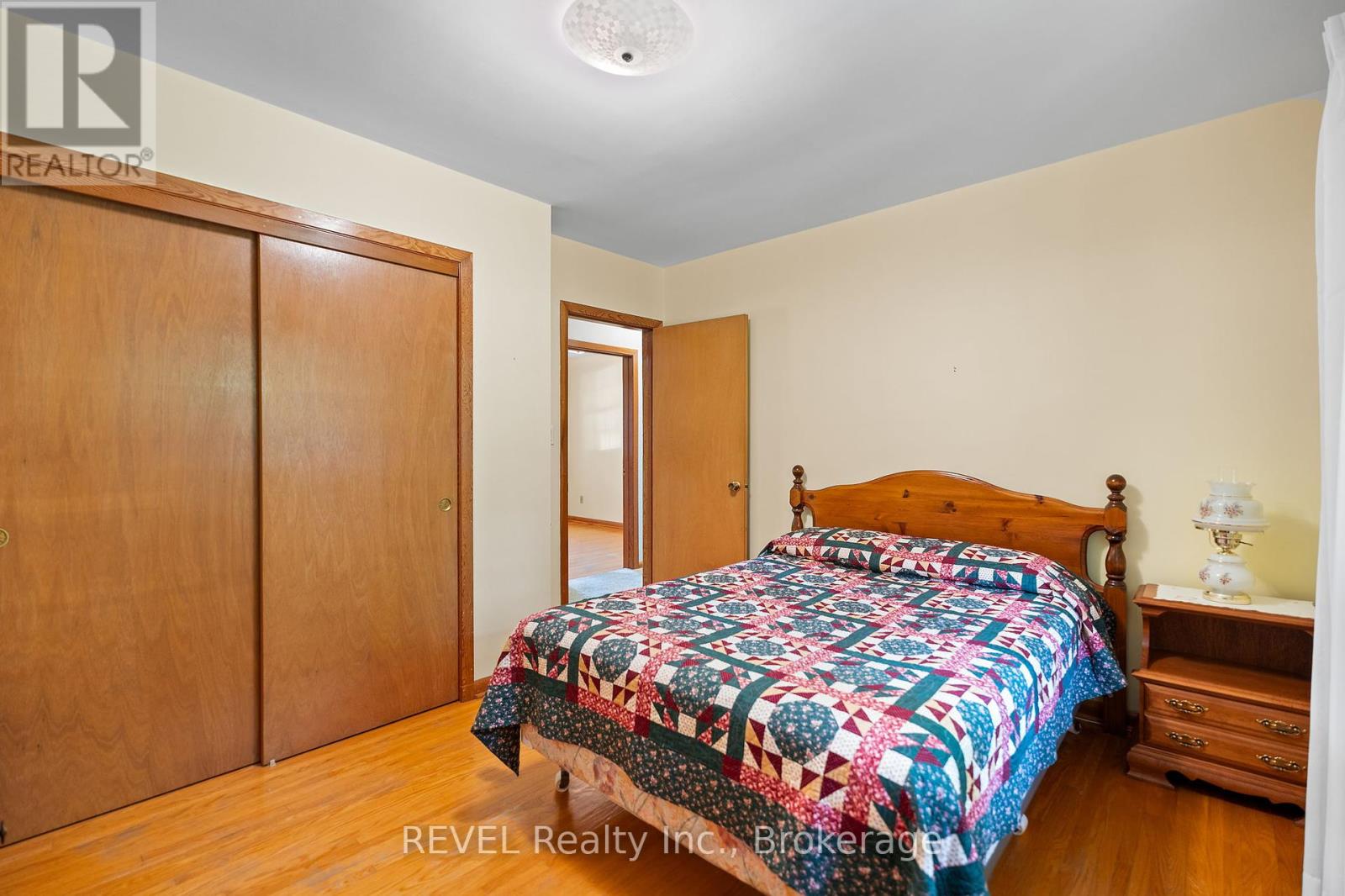 5548 Hodgson Avenue, Niagara Falls (Ascot), Ontario  L2H 1N4 - Photo 27 - X12438532