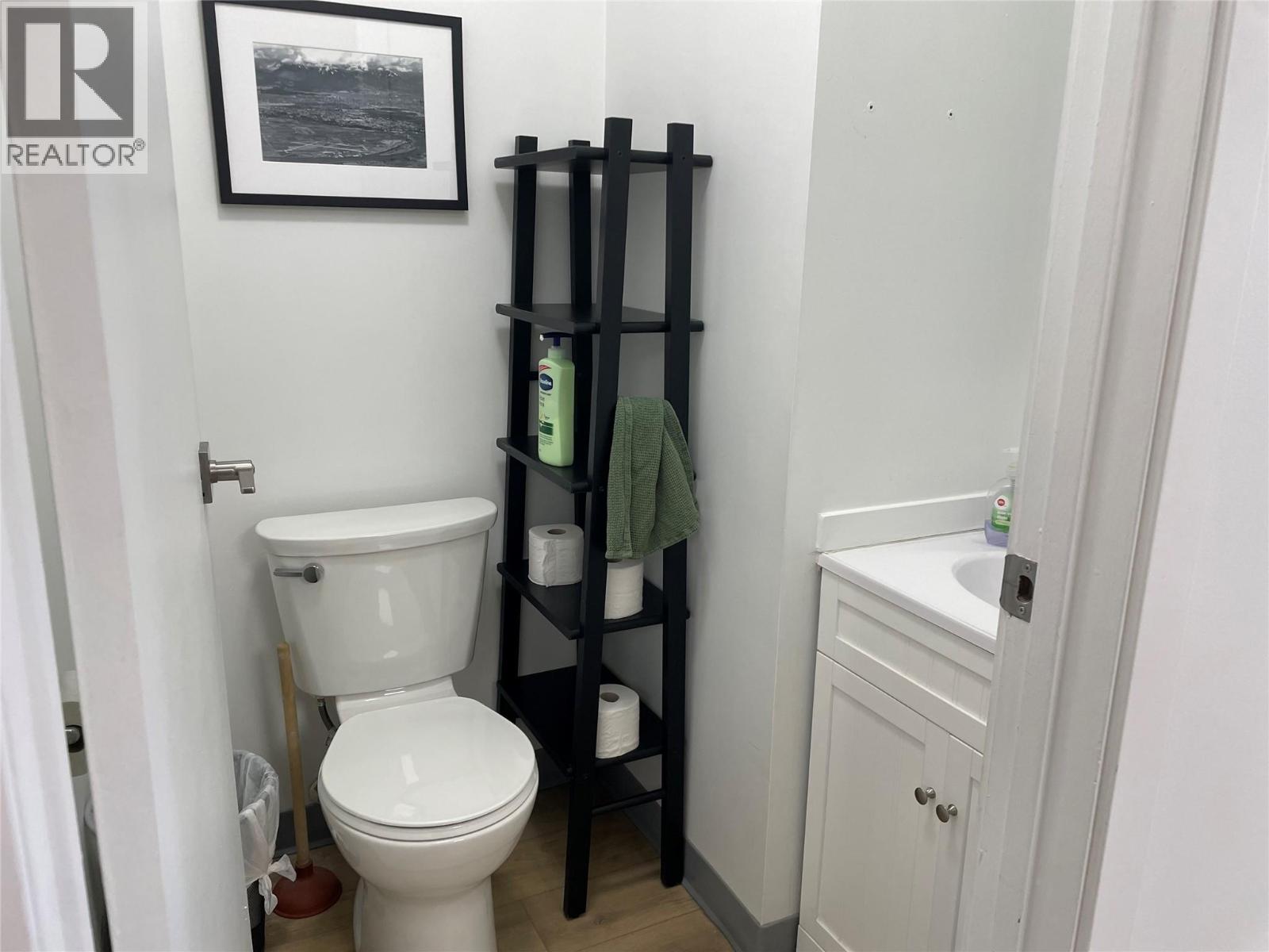 3002 32 Avenue Unit# 201, Vernon, British Columbia  V1T 2L7 - Photo 7 - 10364427