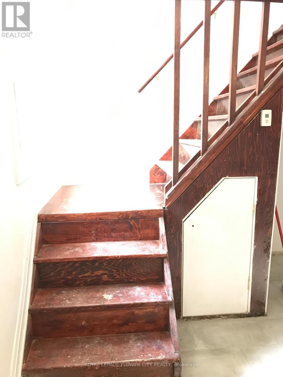 1188 Weston Road, Toronto, Ontario  M9M 4P4 - Photo 38 - W12438367