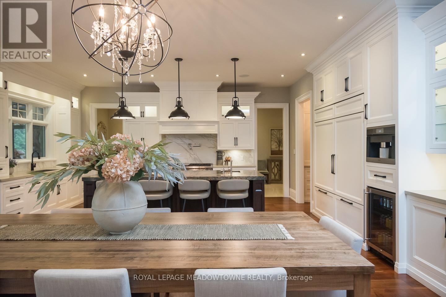 13160 Nassagaweya Esquesing Townline, Milton, Ontario  L7J 2L7 - Photo 6 - W12438371