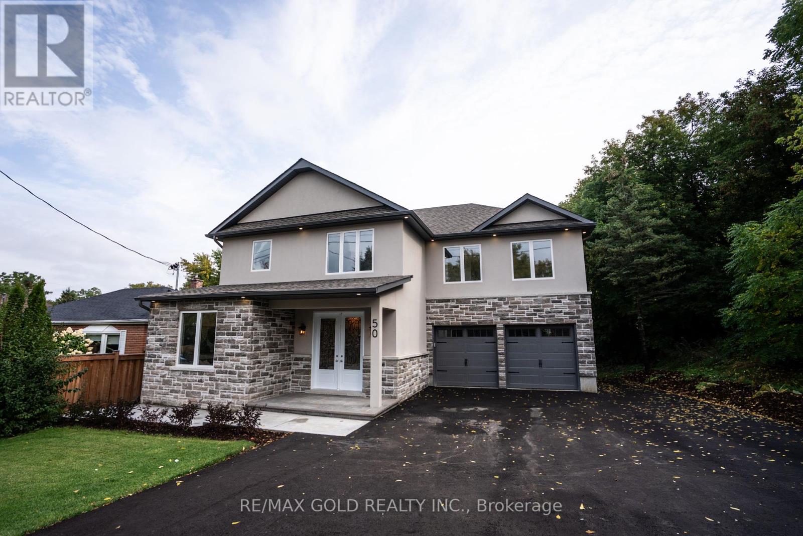 50 Willow Street, Caledon, Ontario  L7E 1C4 - Photo 1 - W12438374