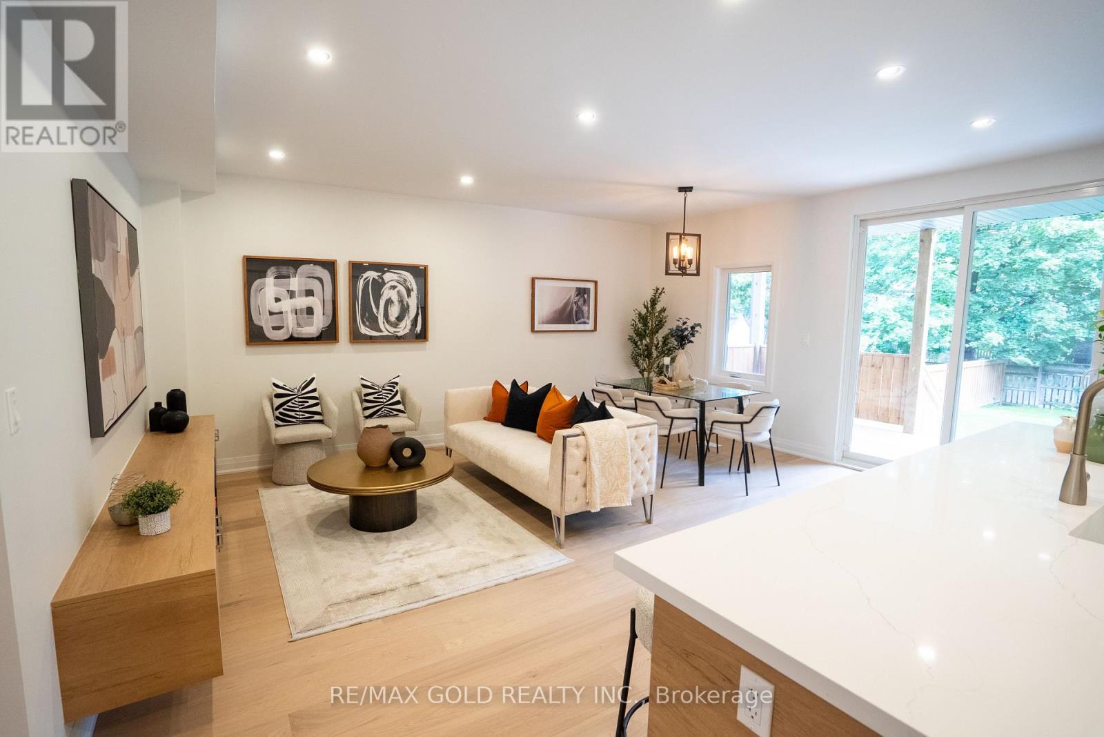 50 Willow Street, Caledon, Ontario  L7E 1C4 - Photo 11 - W12438374