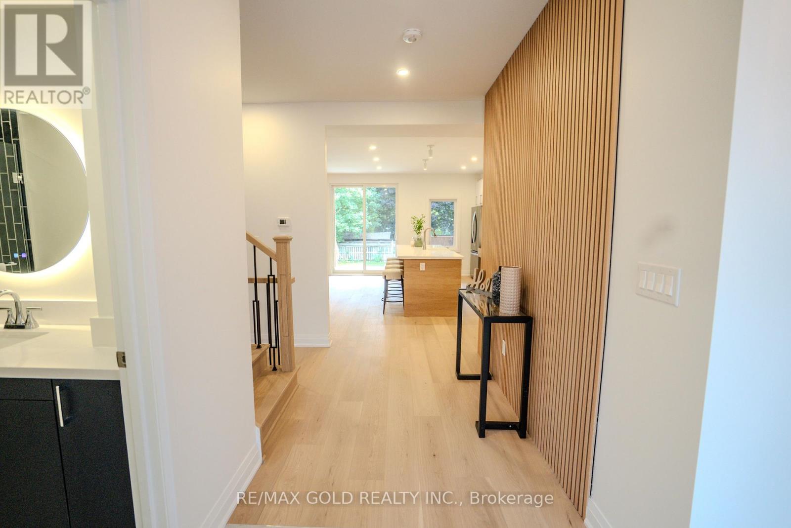 50 Willow Street, Caledon, Ontario  L7E 1C4 - Photo 9 - W12438374