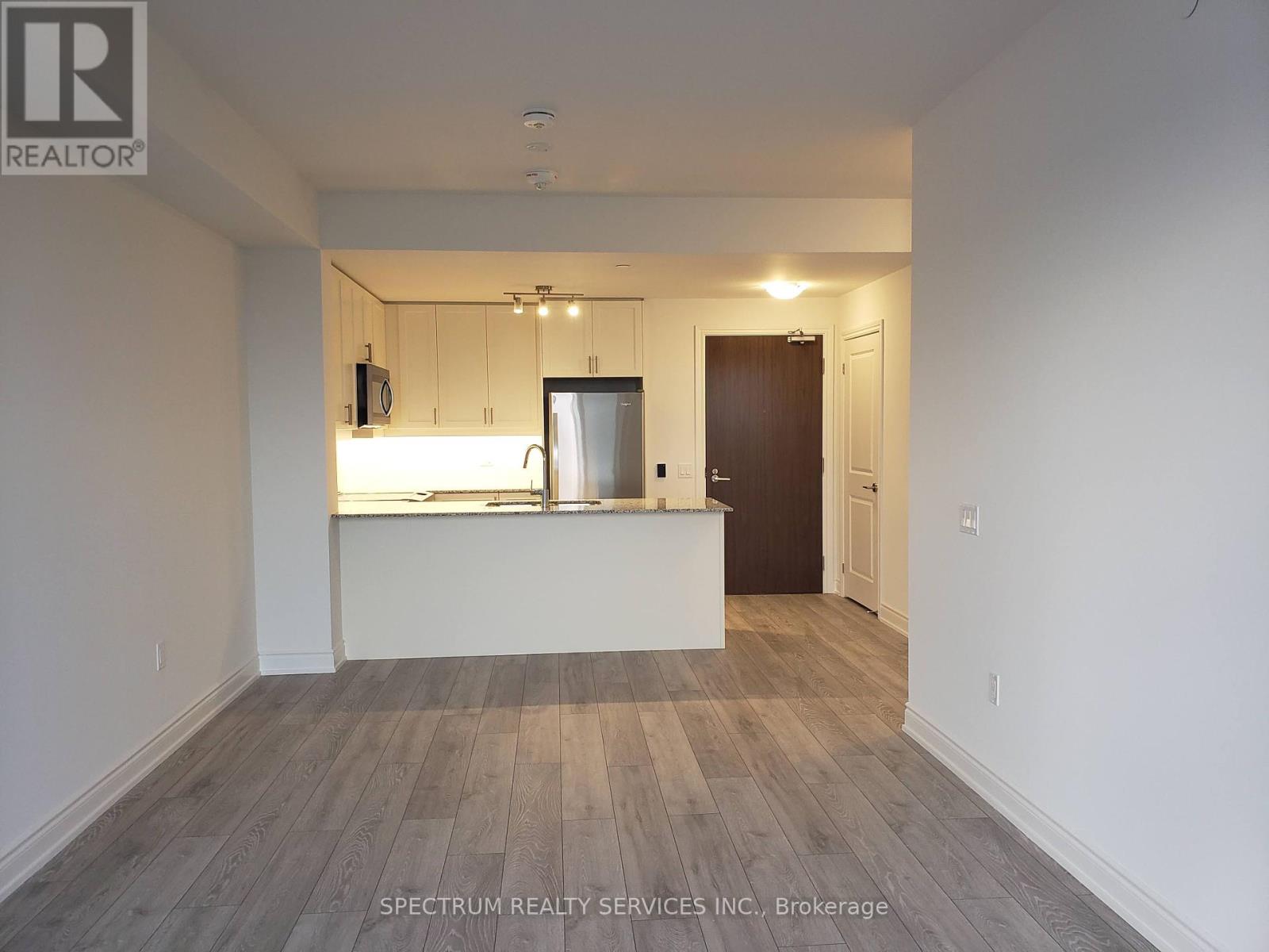 505 - 1050 Main Street, Milton, Ontario  L9T 6H7 - Photo 5 - W12438398
