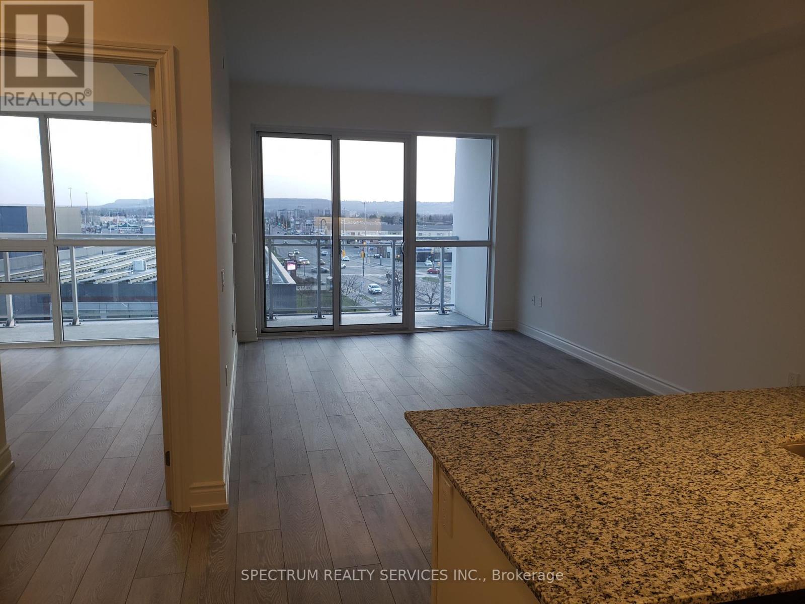 505 - 1050 Main Street, Milton, Ontario  L9T 6H7 - Photo 6 - W12438398
