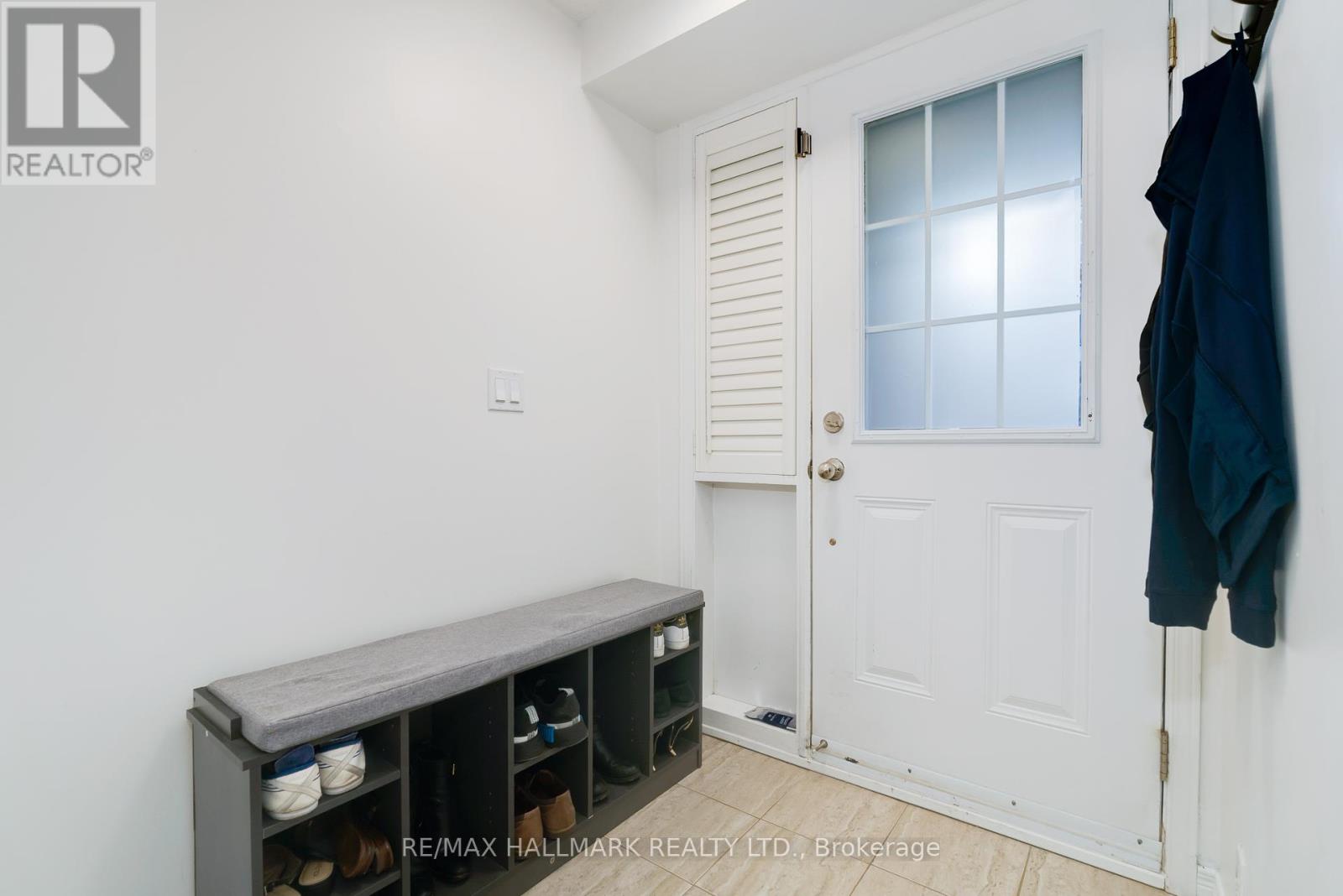 113 - 20 Foundry Avenue, Toronto, Ontario  M6H 4L1 - Photo 2 - W12438405