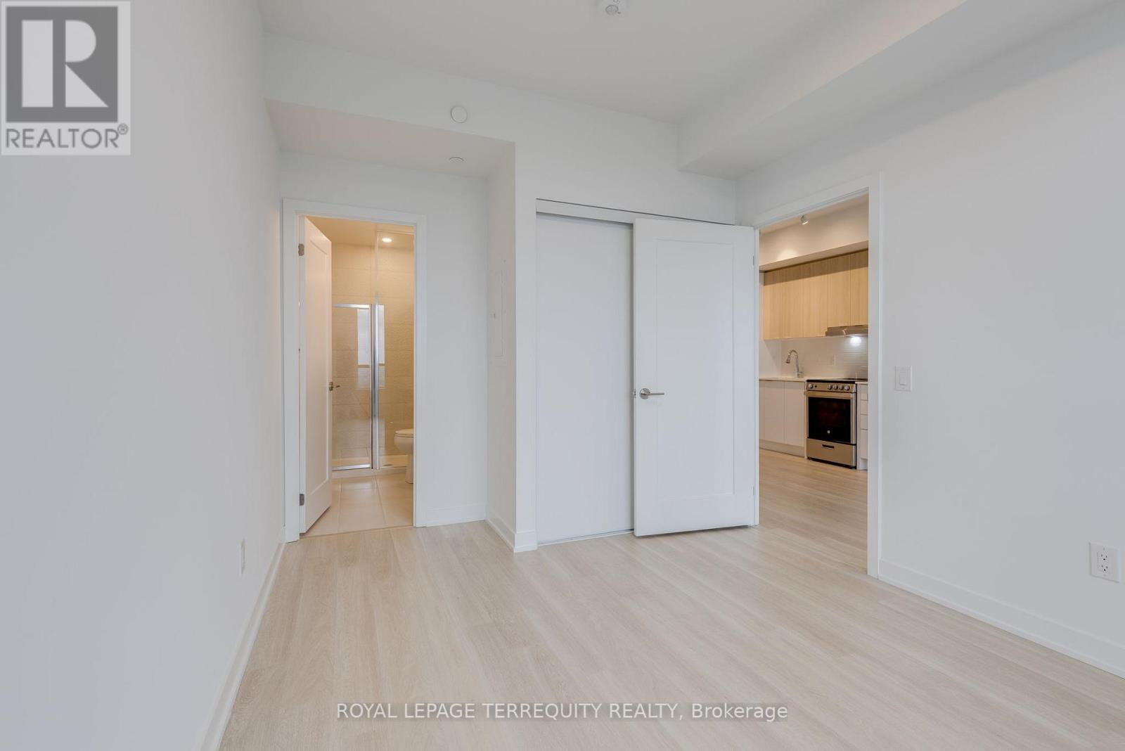 2001 - 5105 Hurontario Street, Mississauga, Ontario  L4Z 0C9 - Photo 10 - W12438407