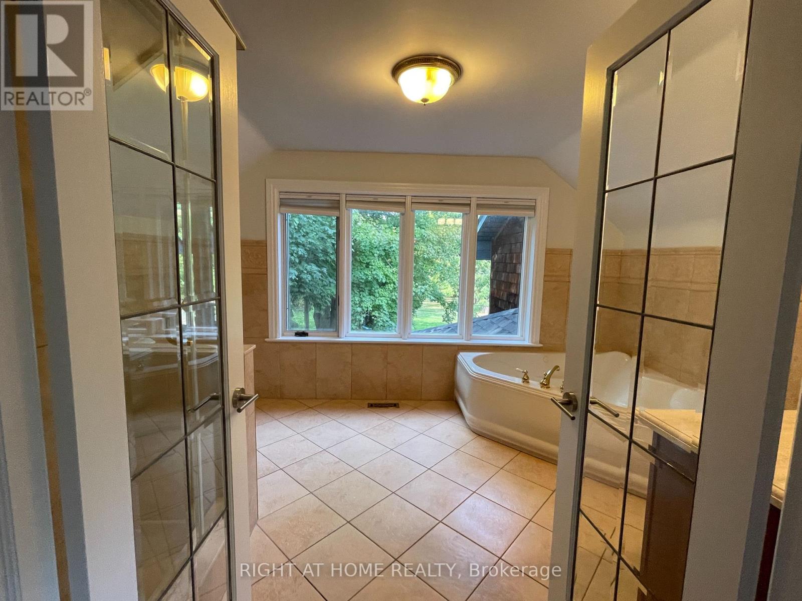 435 Maple Avenue, Oakville, Ontario  L6J 2J2 - Photo 29 - W12438409